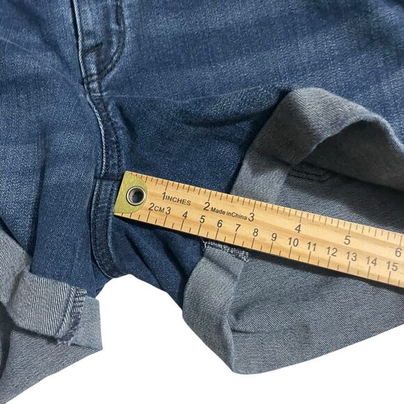 Ingrid & Isabel Womens Size 2 Maternity Jean Shorts Expandable Side Panel Denim - Picture 8 of 9